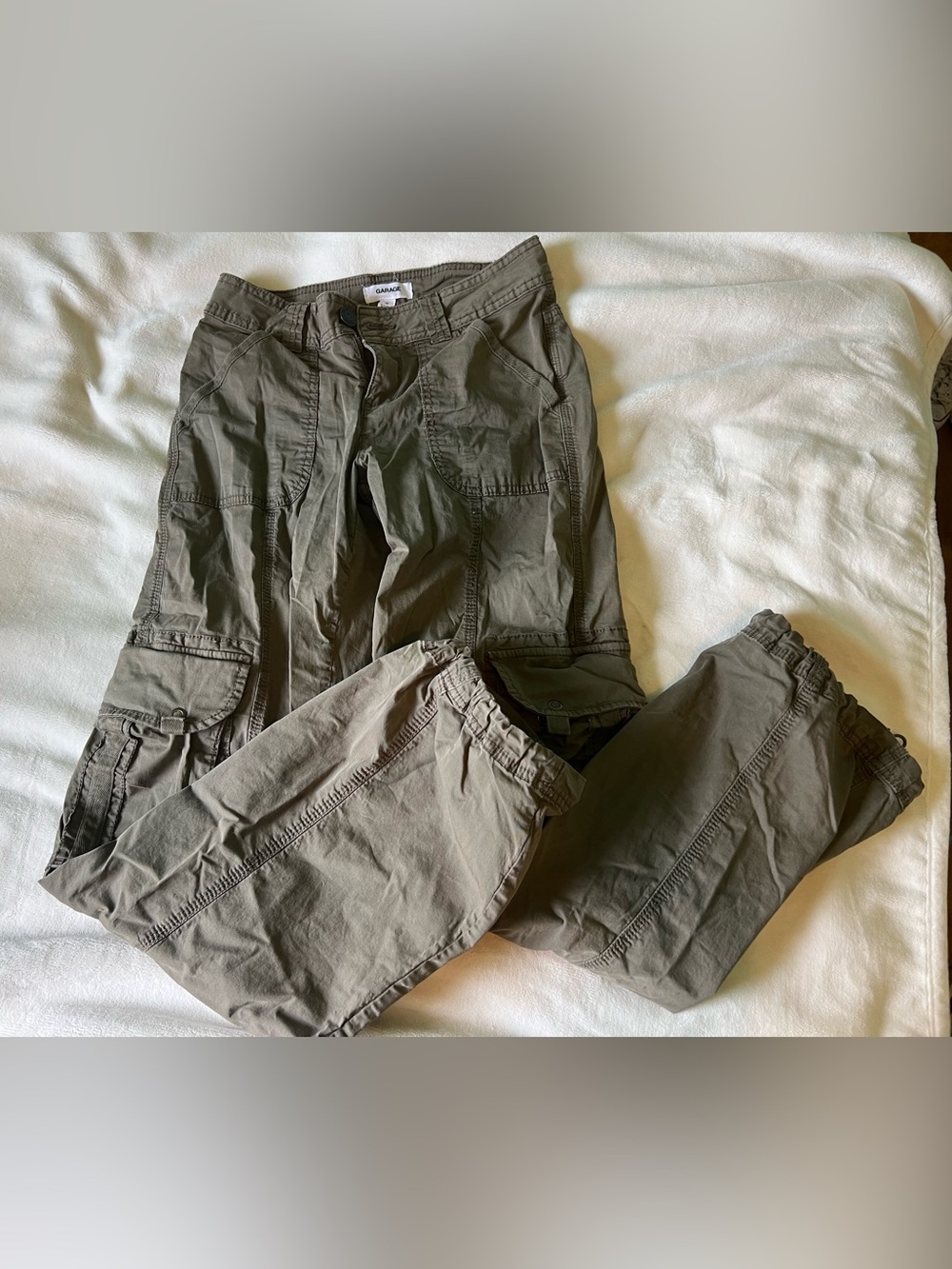 Garage women’s army green Cargo Pants